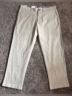 Haggar Men’s Size 36 x 29 Twill Pants (Khakis)